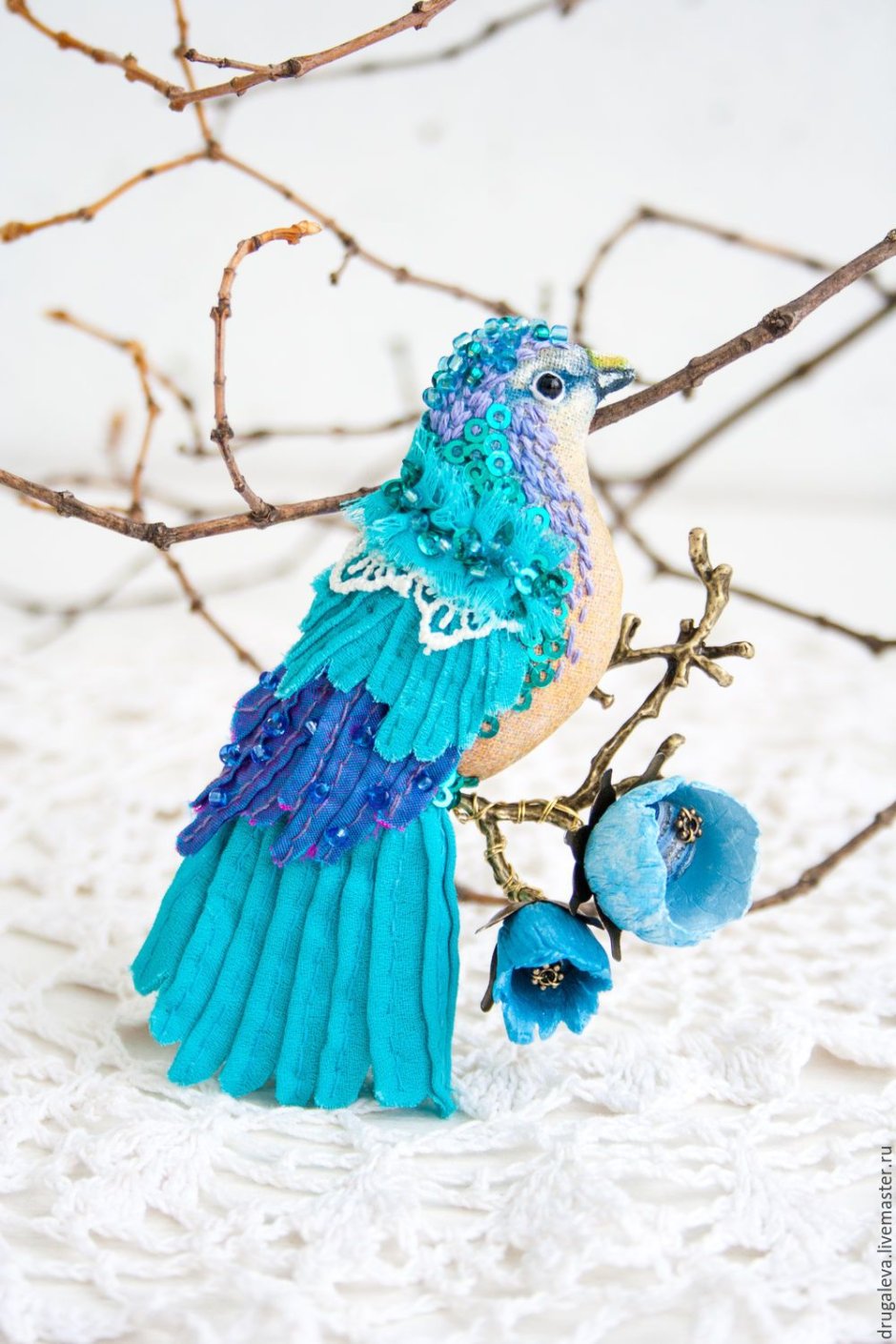 Бирюзовая птица брошь