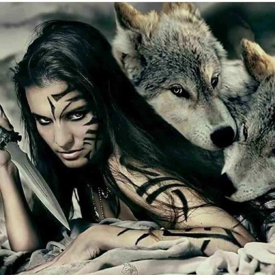 Волчица и девушка