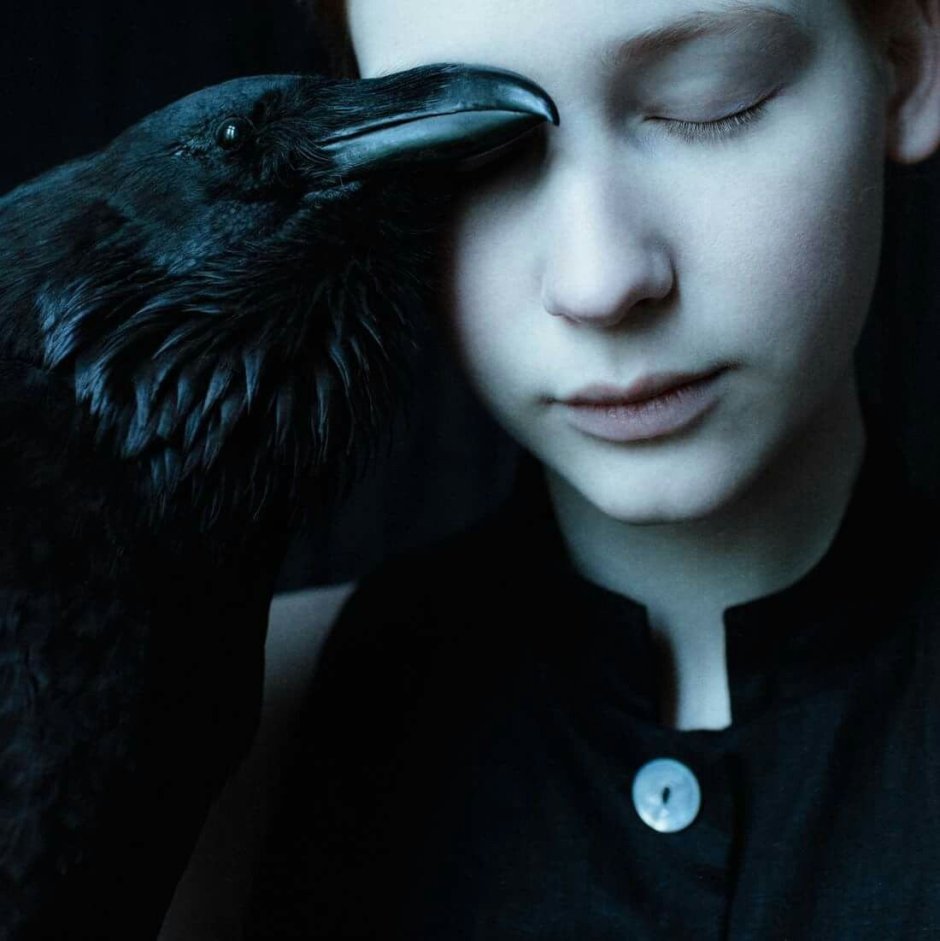 Laura Makabresku ворон