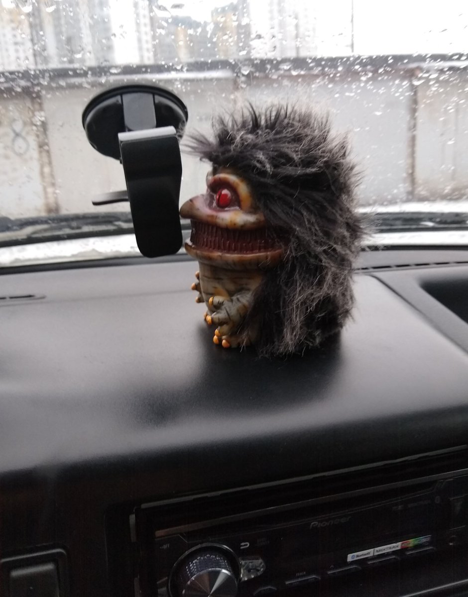 Ежик с тачкой