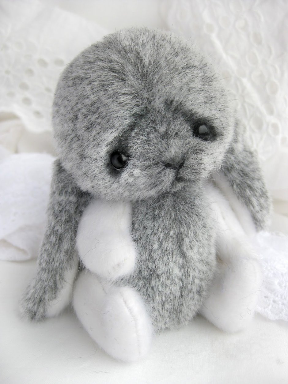 Грустная игрушка