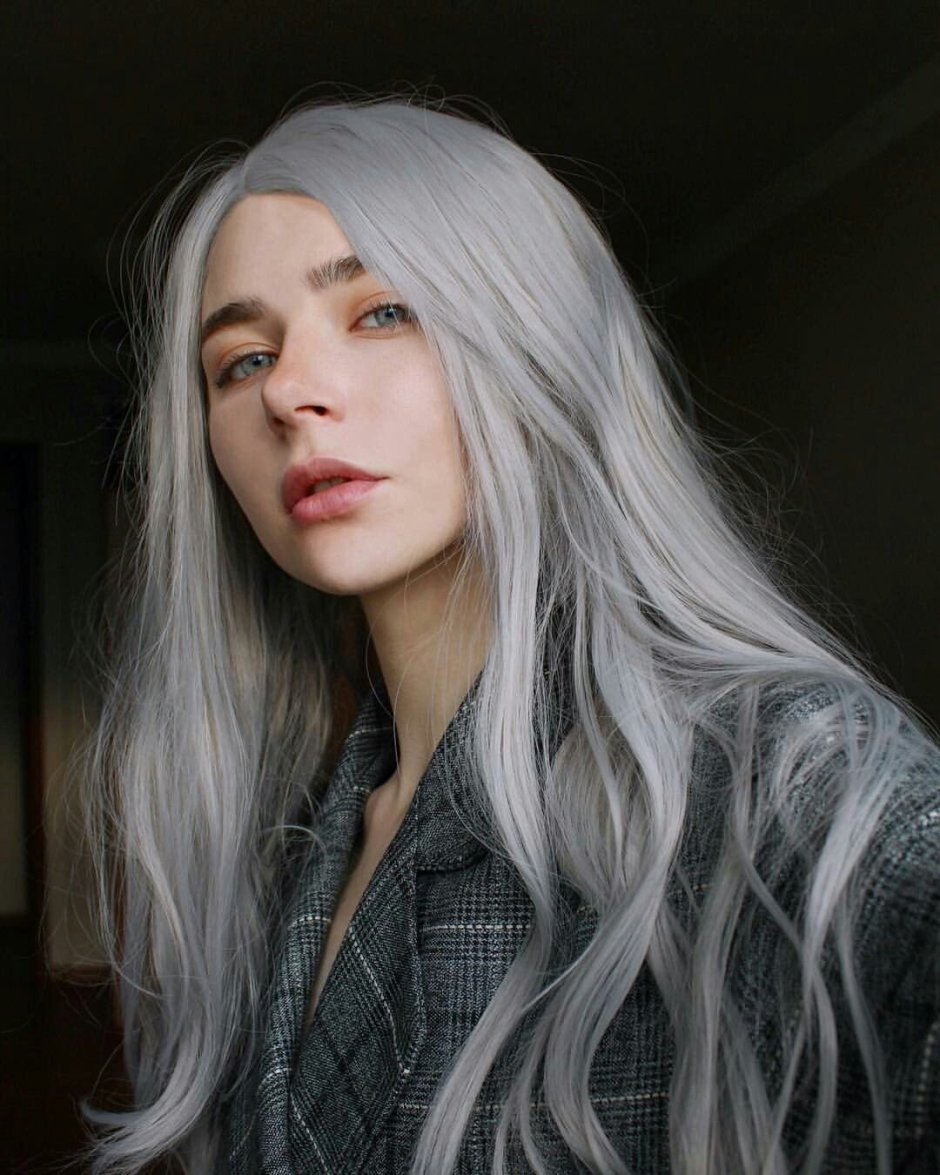 Annika von holdt