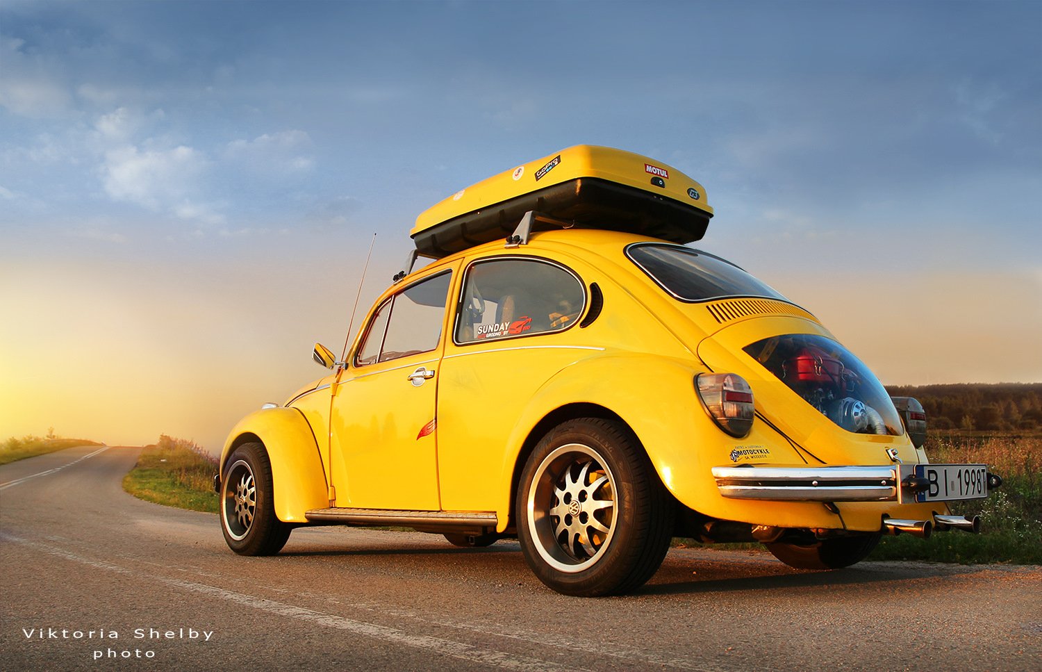 Volkswagen желтый. Фольксваген Битл желтый Жук. Фольксваген Битл 1963 жёлтый. Фольксваген Жук 1. Volkswagen Beetle желтый.