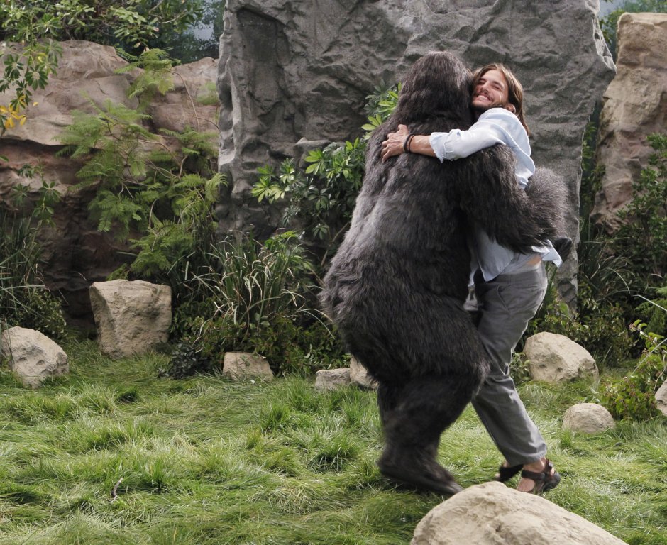 Французский фильм о любви гориллы и женщины