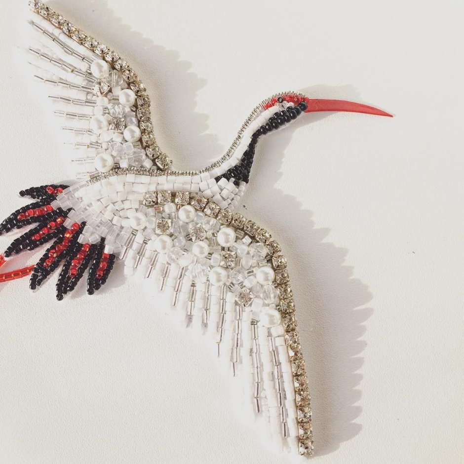 Брошь Аист из бисера