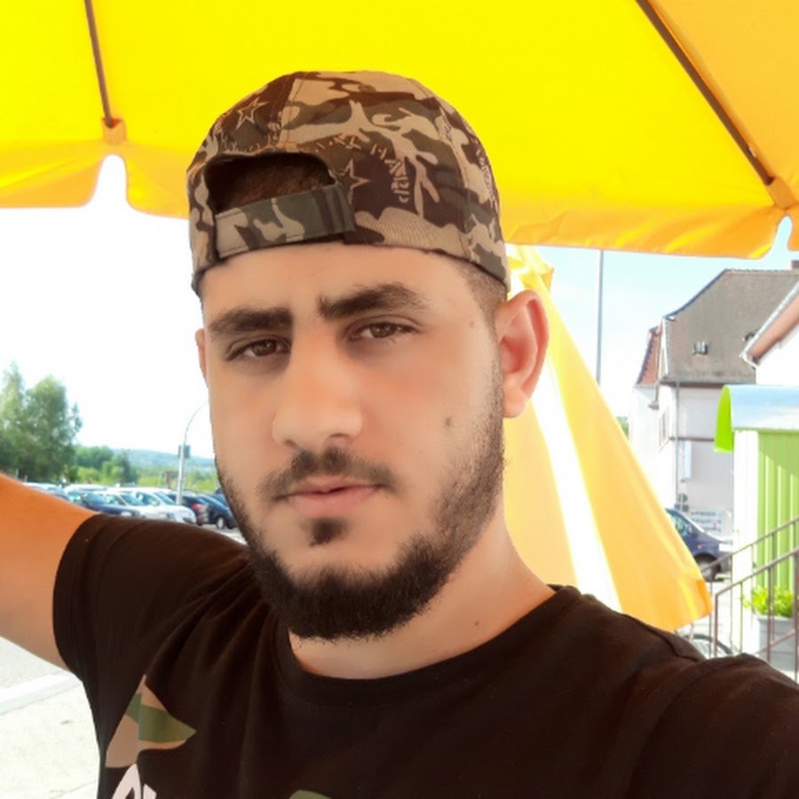 Волк с синими глазами