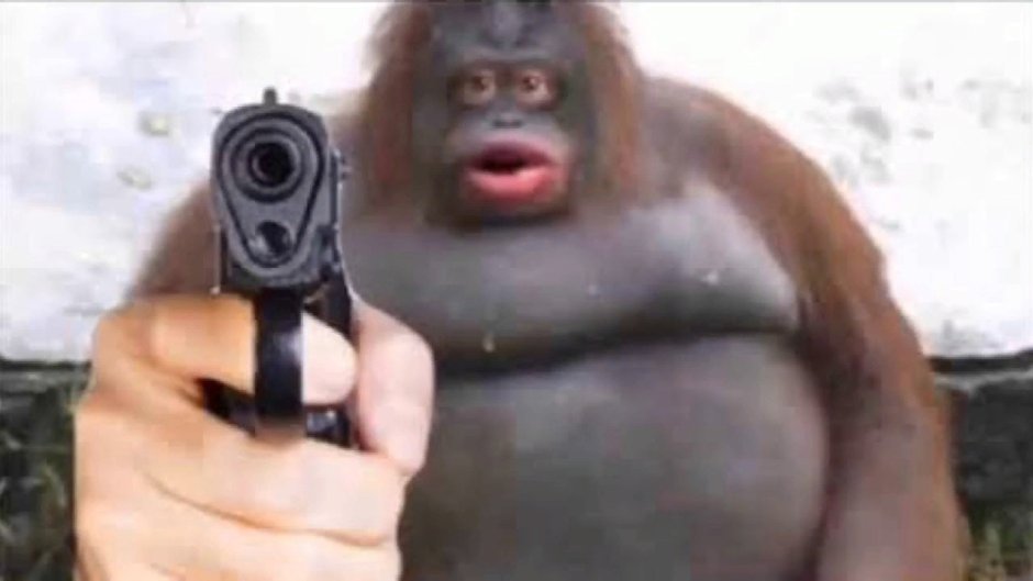 Обезьяна с бананом