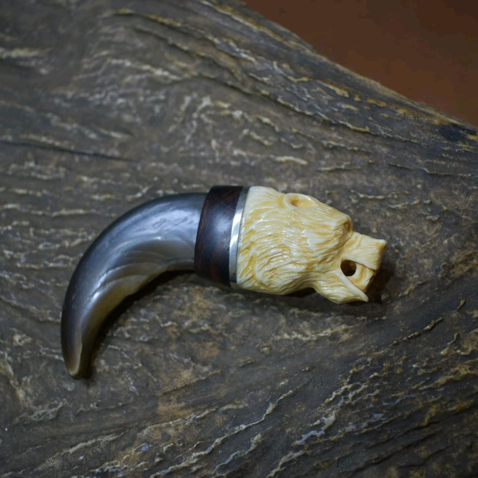 Амулет коготь тигра арт