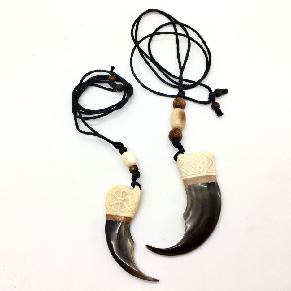 Брелок из когтя медведя