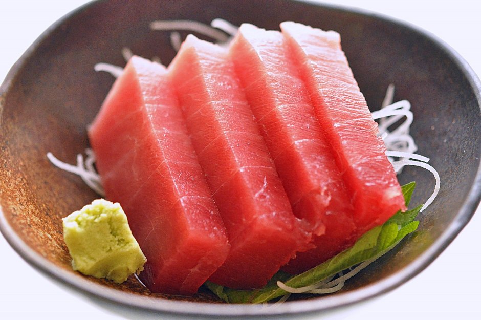 Yellowfin Tuna сашими