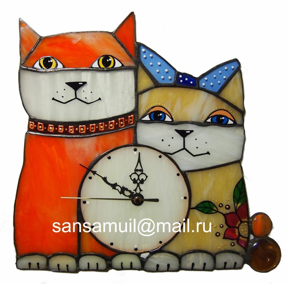 Котик с часами витраж