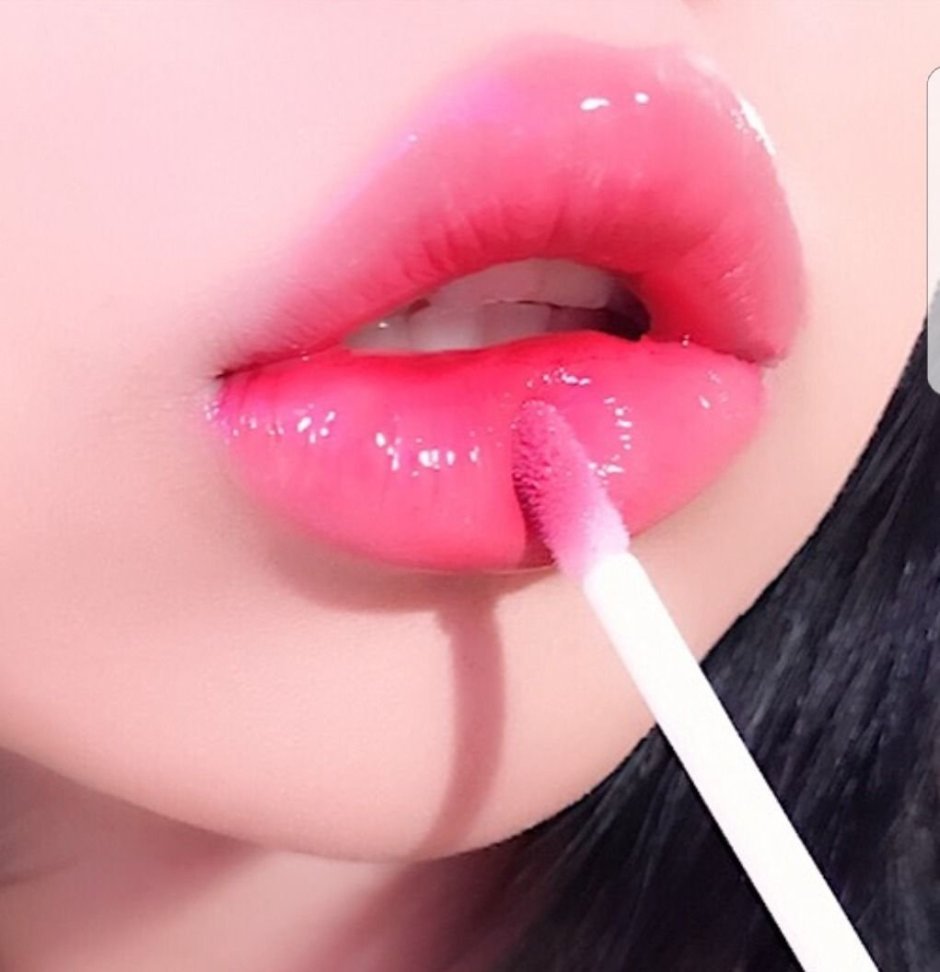 Губы Эстетика