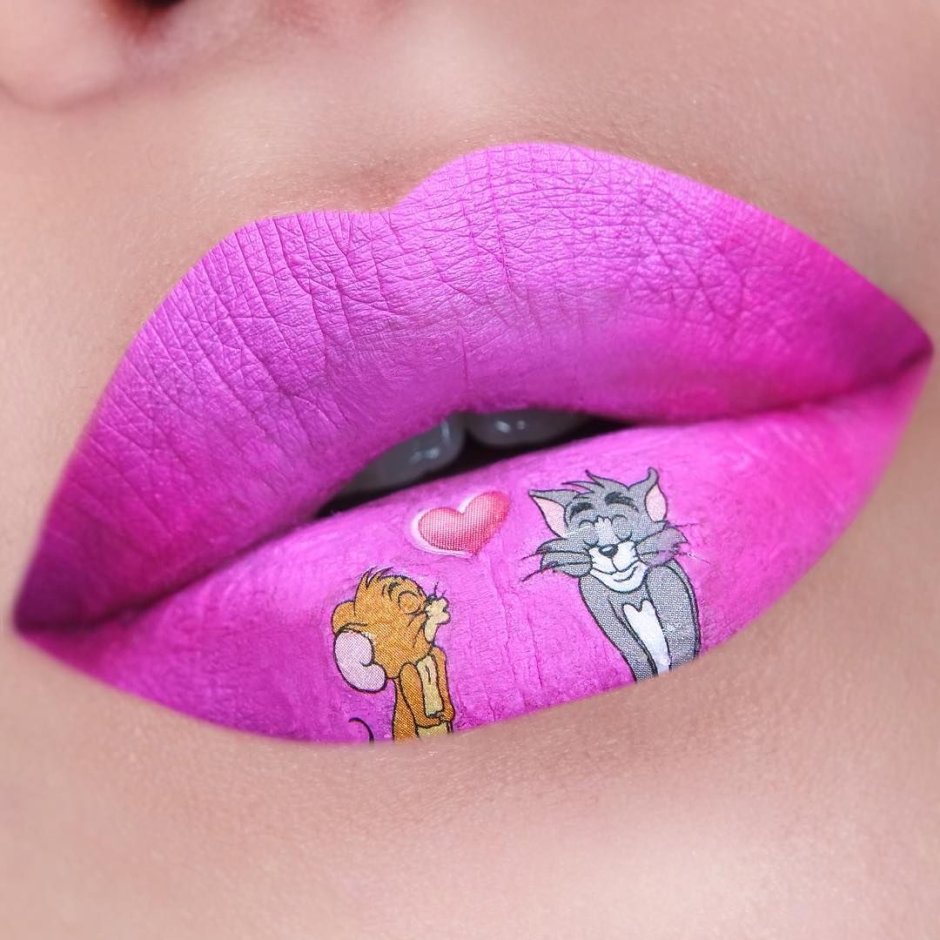 Красивый макияж губ