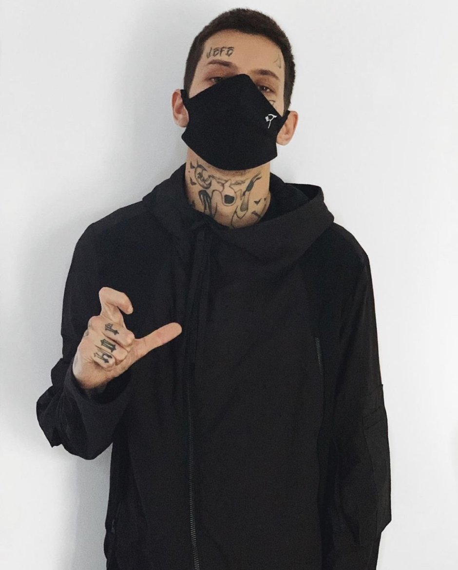 Хаунтед Фэмили