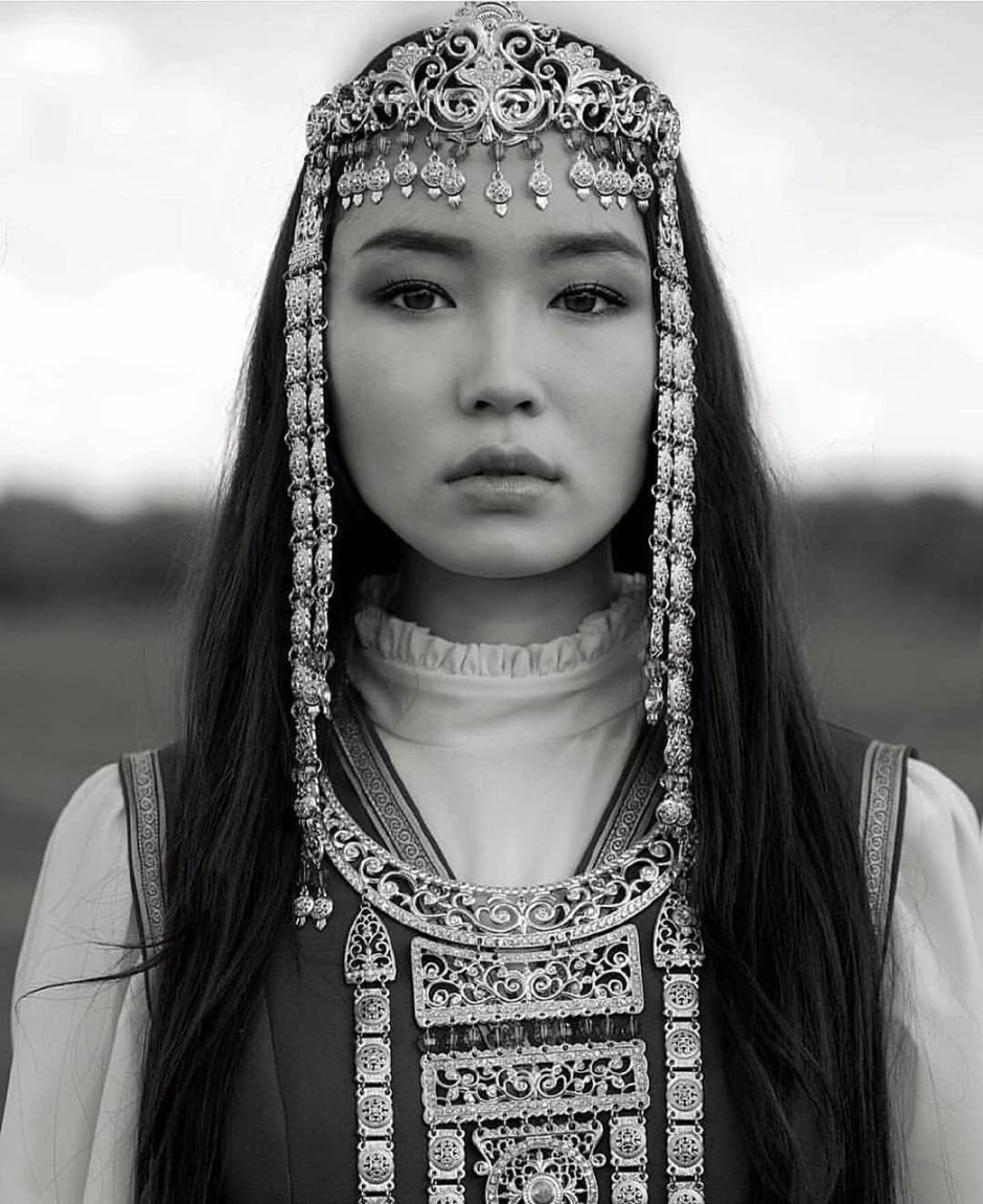 Монгольская певица Tatar