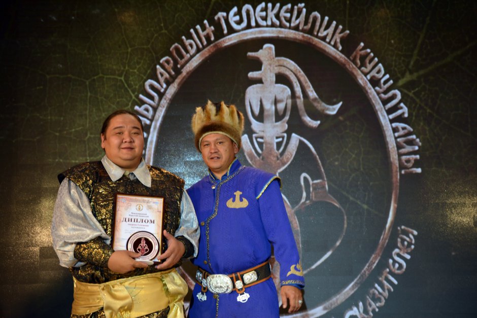 Патриарх Кирилл Благовещение голуби