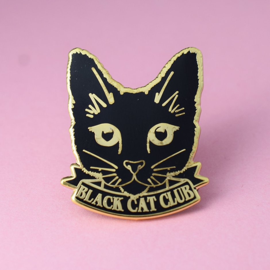 Котики с сердечками над головой