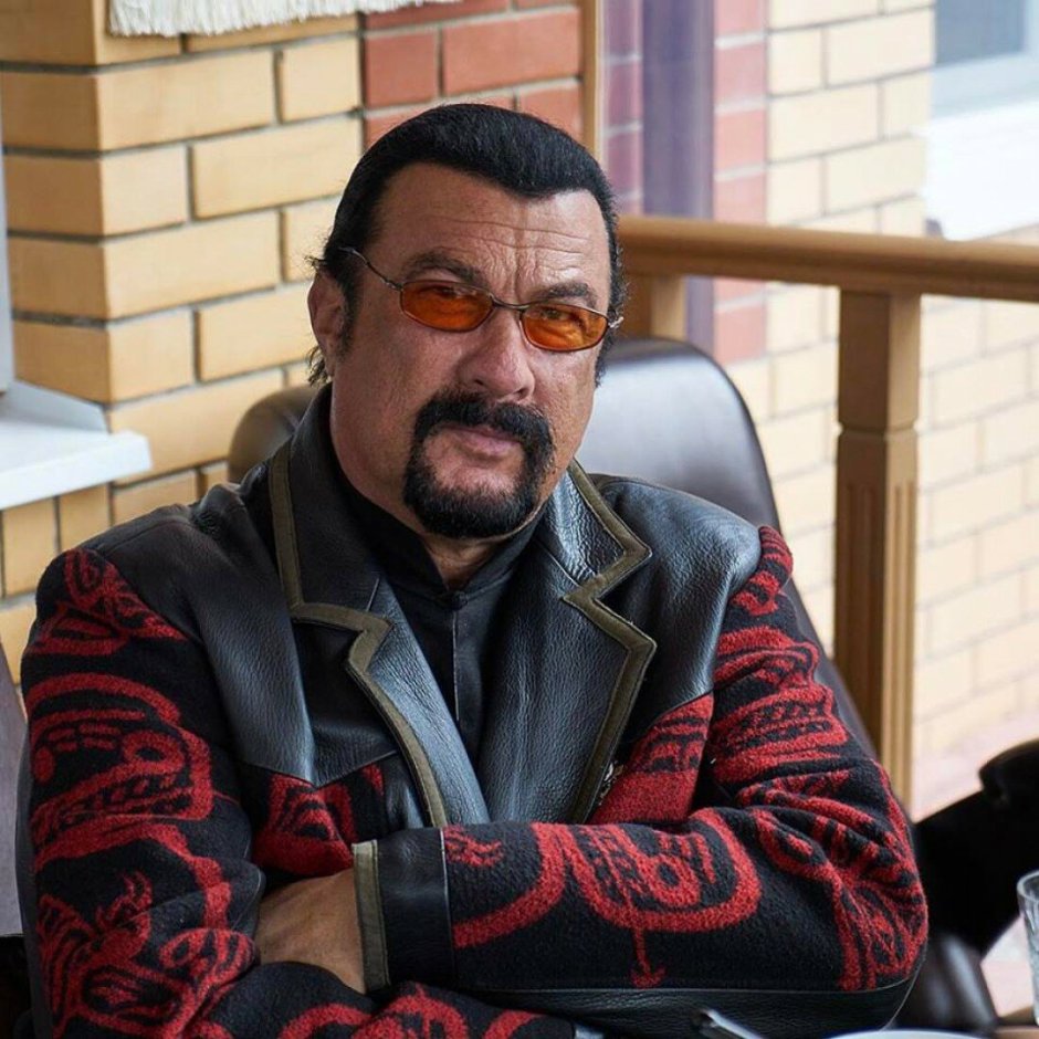 Собака Стивена Сигала