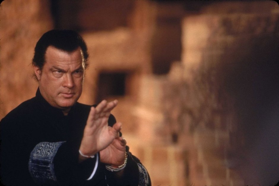 Стивен Сигал портрет