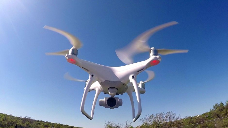 БПЛА Phantom 4