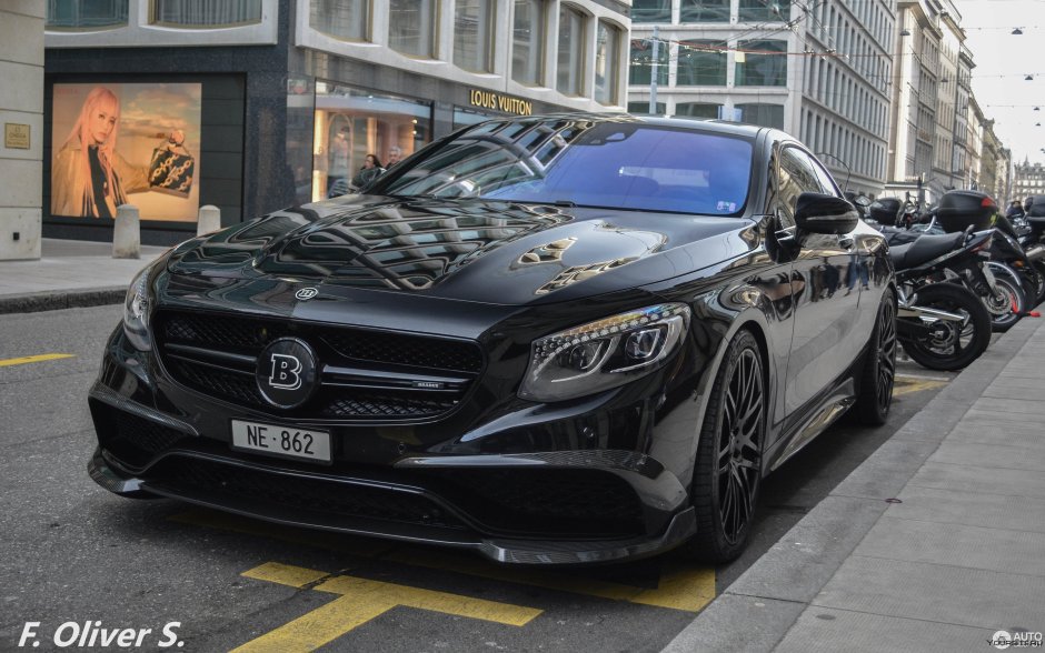 Mercedes s 63 Coupe Brabus 700