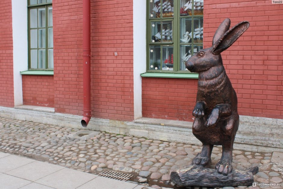 Петропавловская крепость Заячий остров памятник зайцу