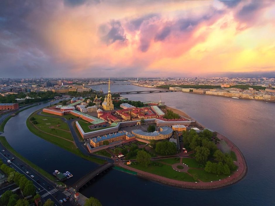 Памятник зайцам в Швеции