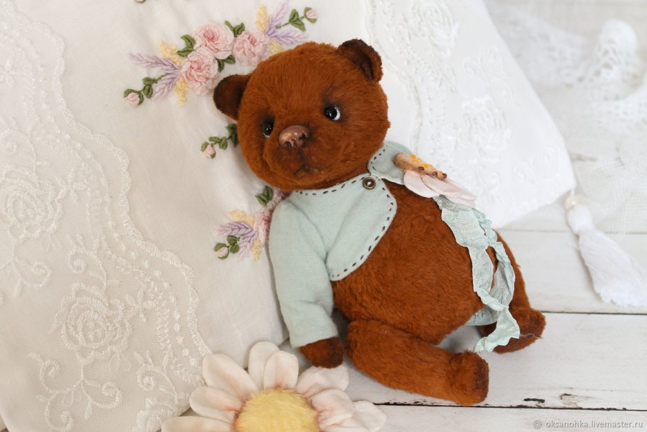 Мишка с цветами