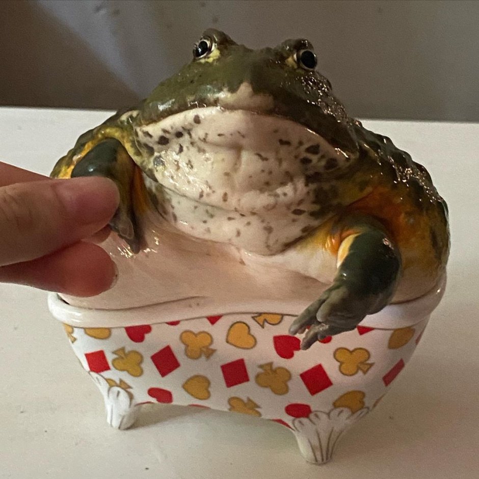 Лягва ном
