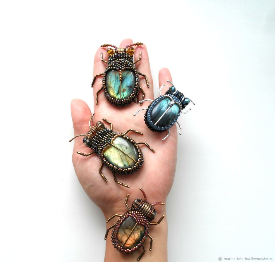 Жук скарабей украшение