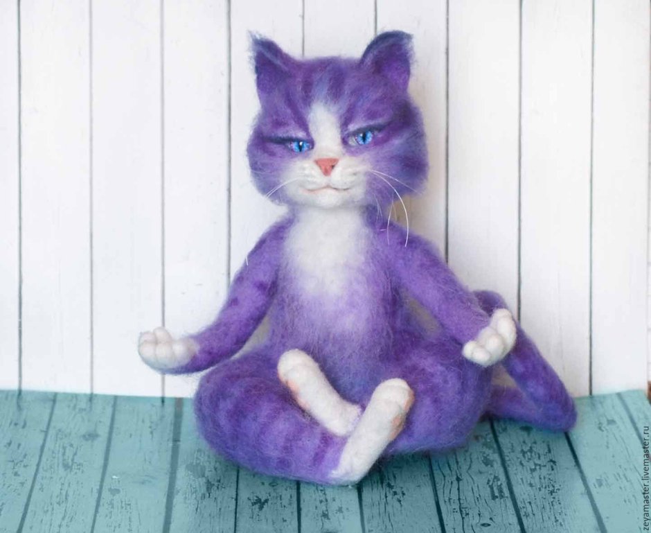 Фиолетовый кот
